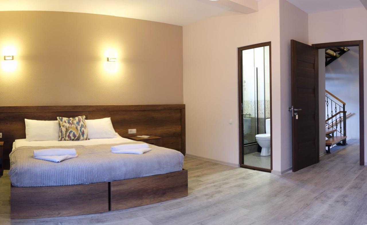 Hotel Axien Kazbegi Exteriör bild