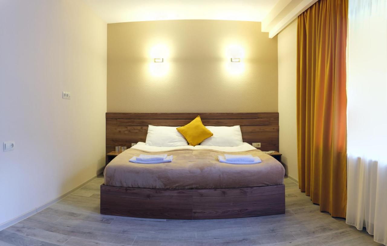 Hotel Axien Kazbegi Exteriör bild