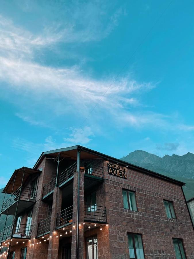 Hotel Axien Kazbegi Exteriör bild