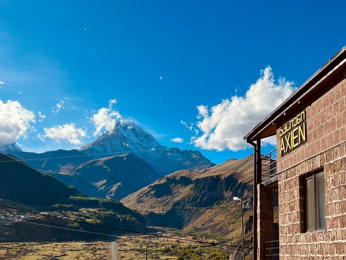 Hotel Axien Kazbegi Exteriör bild
