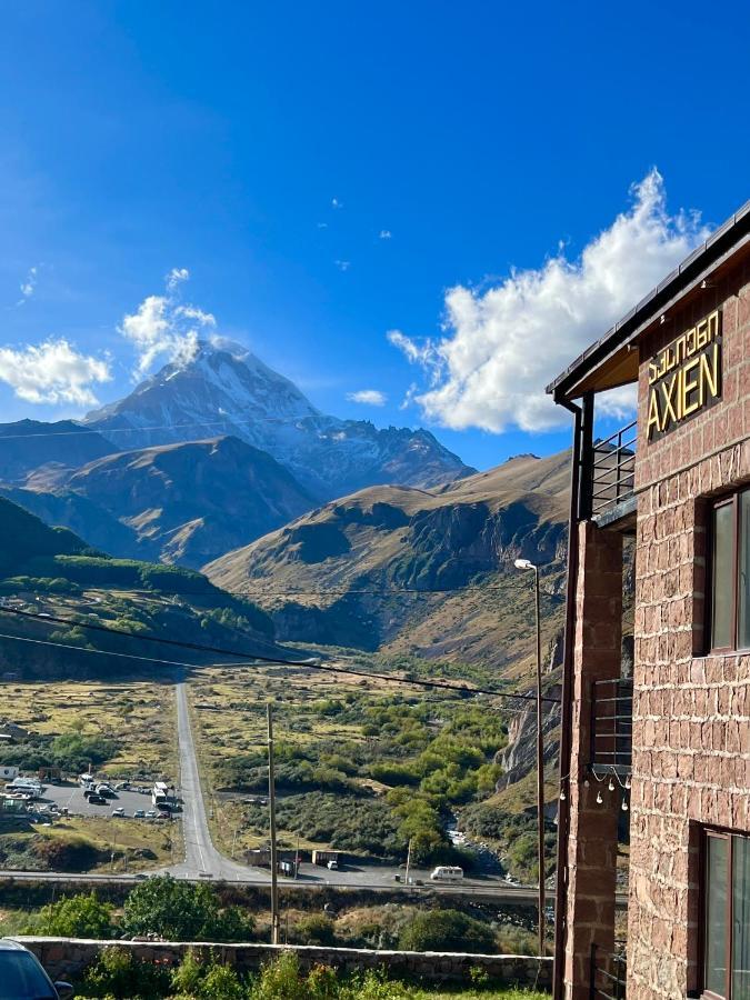 Hotel Axien Kazbegi Exteriör bild