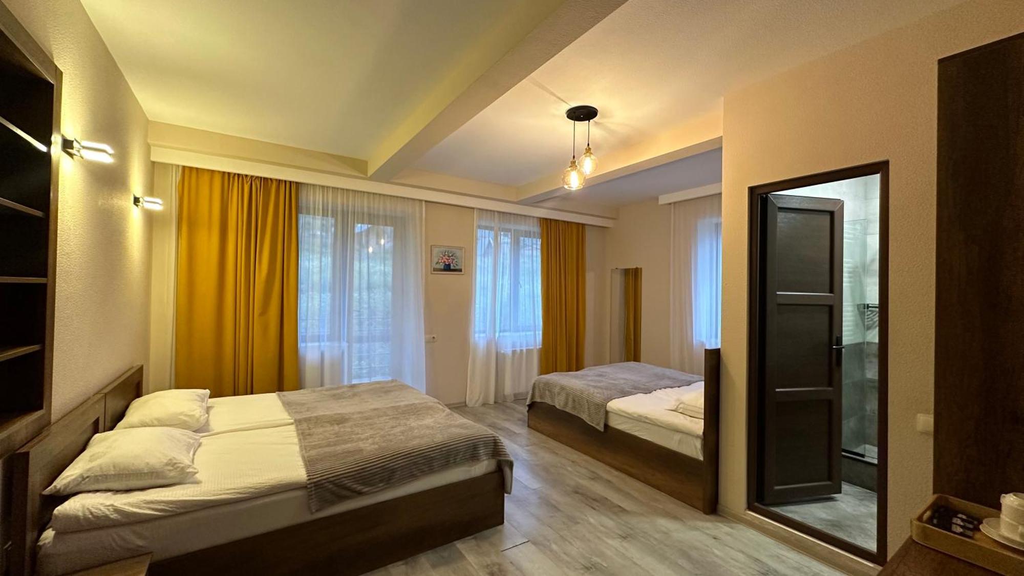 Hotel Axien Kazbegi Exteriör bild